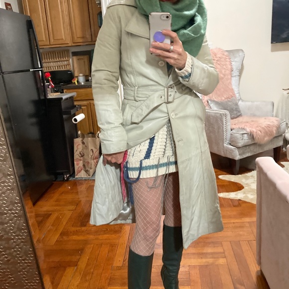 Sweater - Picture 7 of 7